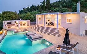 Villa Moonstone
